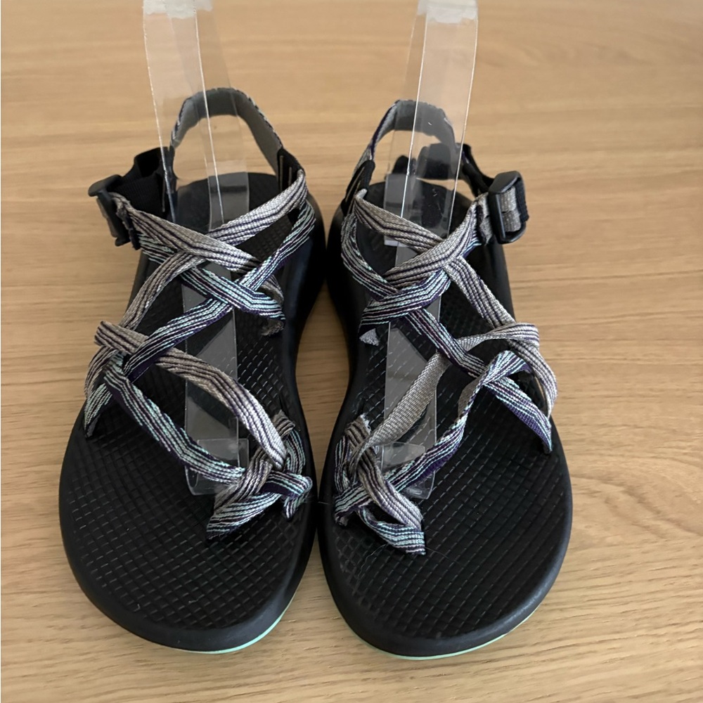 Chaco Z/2 Classic Black White Strappy Toe Loop Hiking Sandals Size 7